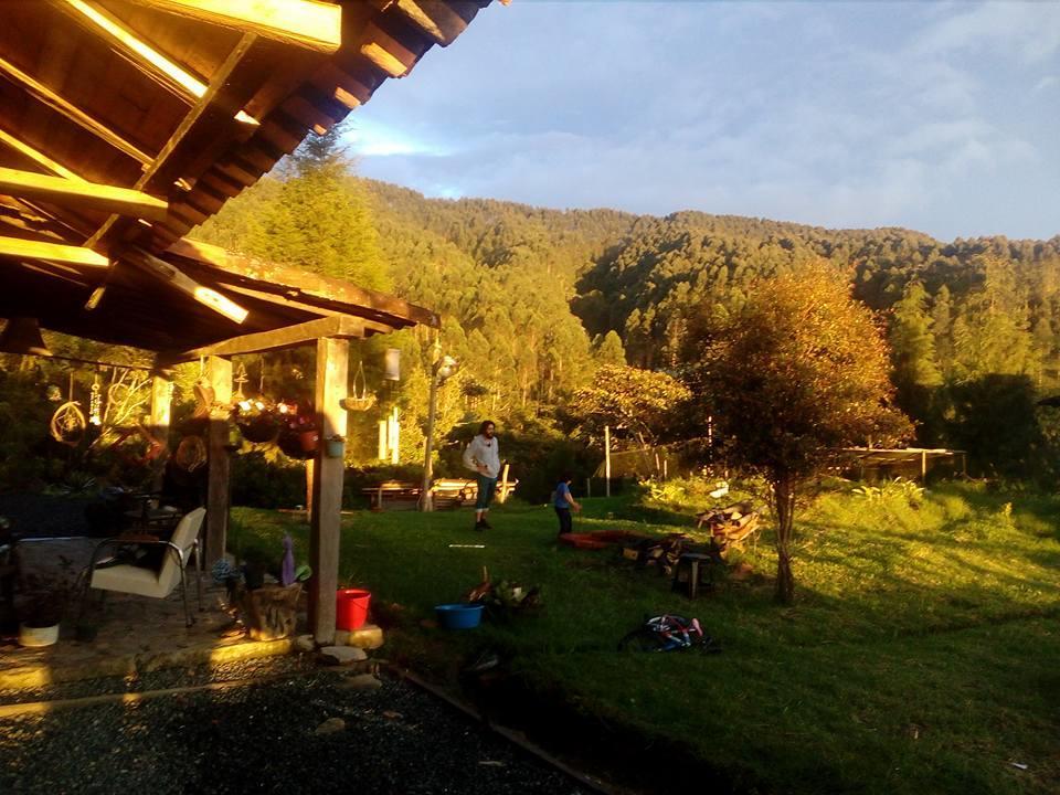 Tarragona Hostal Санта-Роса-де-Кабаль Экстерьер фото